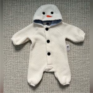 ISO this old navy onesie size 6-12mo